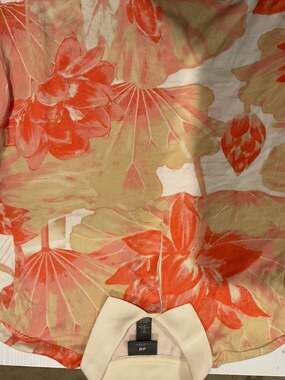 H&M Slim Fit Floral Lotus Print Polo Shirt in Orange and Cream